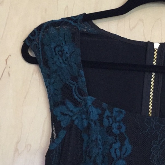 ERIN Fetherstone “Sheila” lace sheath dress 6 - Picture 7 of 9